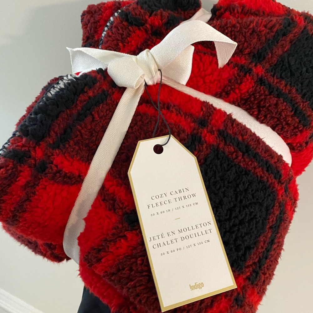 Indigo cozy cabin fleece throw